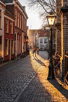 Leiden - Stelletje met fotograaf in de kloksteeg (0105)