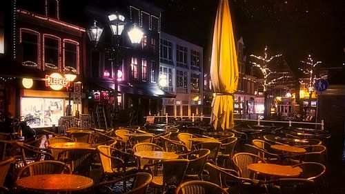 Platte stenen brug in rode gloed, Alkmaar