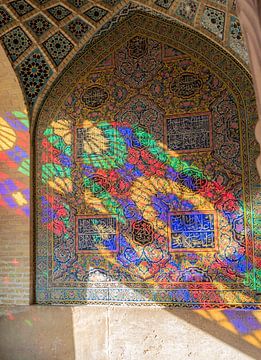 Iran: Nasir al Molkmoskee (Shiraz) van Maarten Verhees