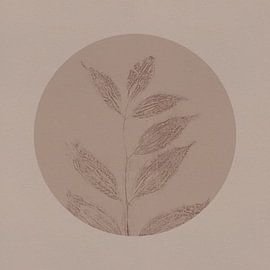 Japandi botanical in neutralem Beige und Braun. Blatt. von Dina Dankers