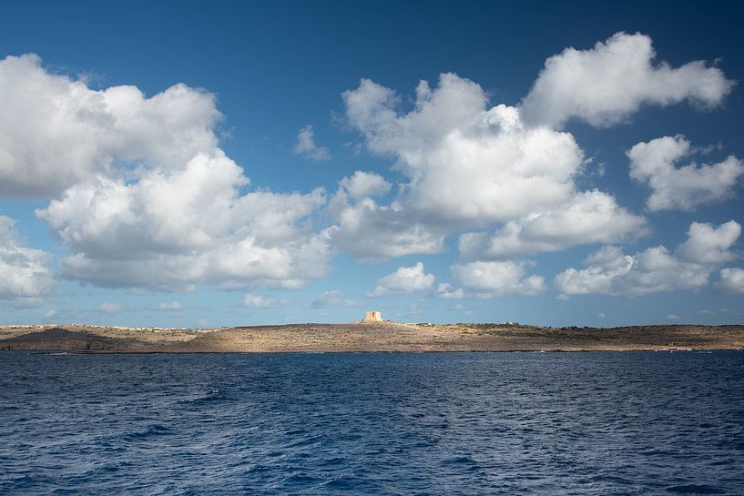 Commino vor Gozo, Insel im Mittelmeer von Ulrike Leone