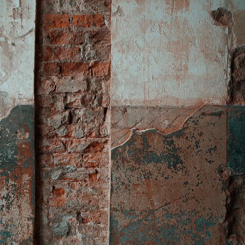 Raw beauty - verweerde muur