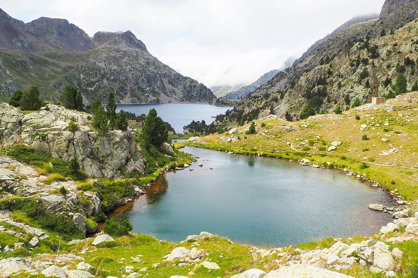 The Pyrenees with their countless mountain lakes are synonymous with unspoilt nature, clear air, reflections, colourful splendour and deep tranquillity. by Miriam Schwarzfischer Fotografie