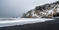 Zwarte strand van Vik  Reynisfjara van Danny Leij thumbnail