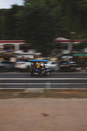 Ontdek Au Nang per Tuktuk: Een Lokale Rit Door Paradijs
