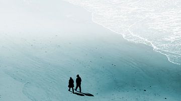 Twee op het strand van Kirsten Warner