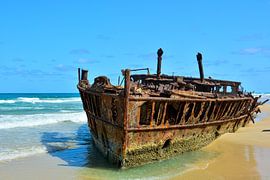 Scheepswrak op Fraser island van Victor Droogh
