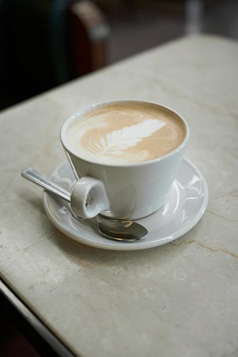 Une tasse de latte macchiato