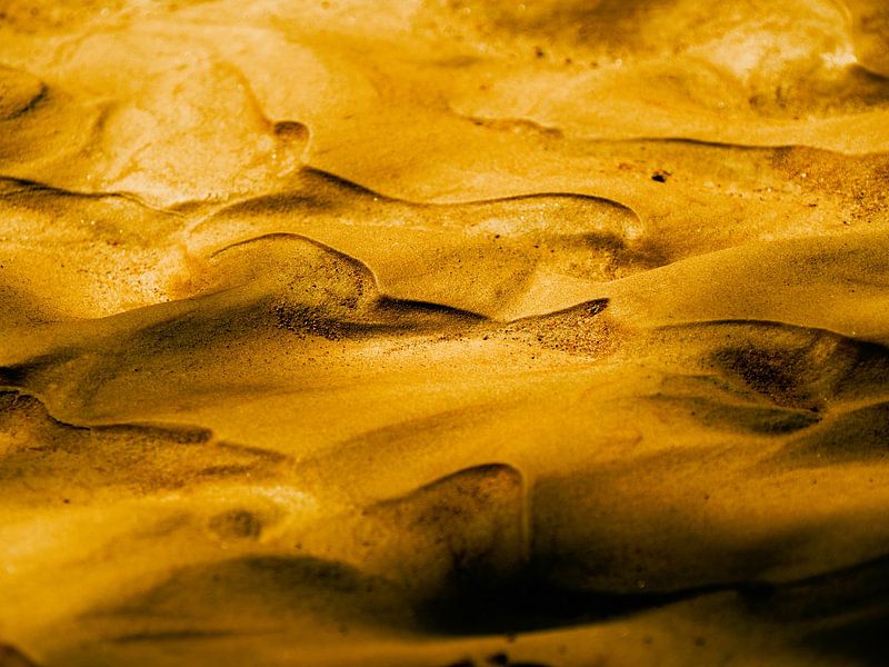 Gold colors with light by Mustafa Kurnaz