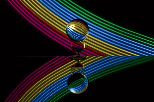 Lichtwellen rollen durch die Nacht Serie 2 #1 von Arie de Lange