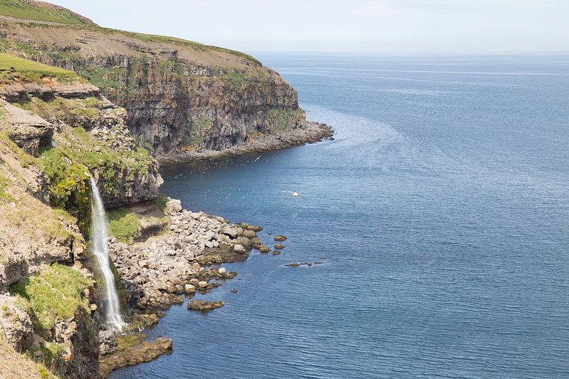 Chute d'eau dans la mer par Ewan Mol