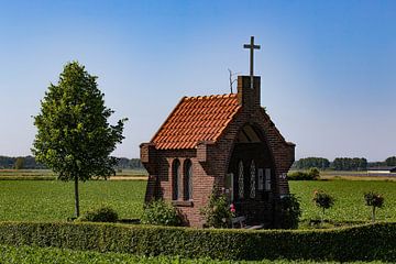 Feldkapelle zu Ehren der Muttergottes der blühenden Betuwe von Anne Ponsen