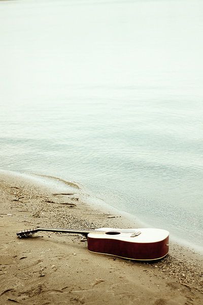 Abandoned Sounds by Simon Claassen