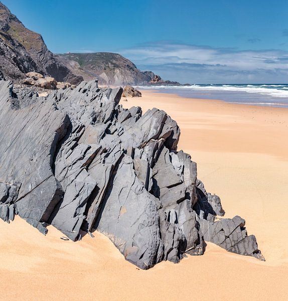 Praia do Castelejo, Vila do Pisbo, Algarve, Portugal by Rene van der Meer