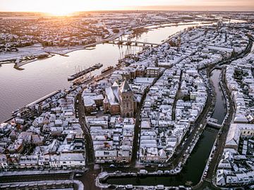 Kampen at the river IJssel during a cold winter sunrise by Sjoerd van der Wal Photography