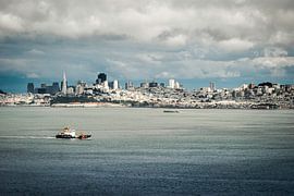 Skyline von San Francisco mit der U.S. Coast Guard | Panoramafoto von RB-Photography