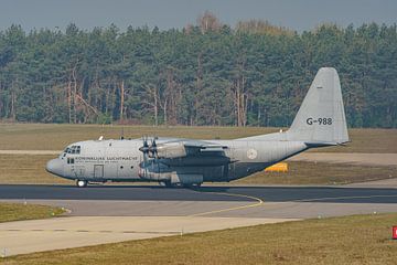 Royal Air Force Lockheed C-130H Hercules (G-988). sur Jaap van den Berg