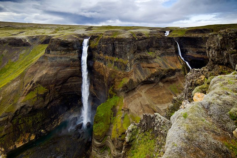 Háifoss te IJsland 2/2 van Anton de Zeeuw