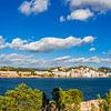 Panoramablick auf die Küstenlinie in Santa Ponsa auf der Insel Mallorca, Mittelmeer Spanien von Alex Winter