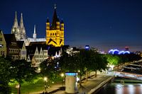 Cathédrale de Cologne et église St. Martin avec vue sur la vieille ville de Cologne