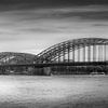 Skyline der Stadt Köln in schwarzweiß von Manfred Voss, Schwarz-weiss Fotografie