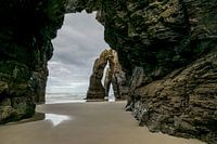 Rock formations resembling arches of cathedrals on Playa de las Catedrales