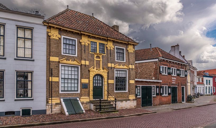 Goes by Ria Overbeeke