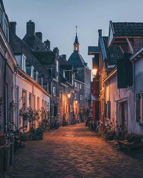 Evening in the city by Een Wasbeer