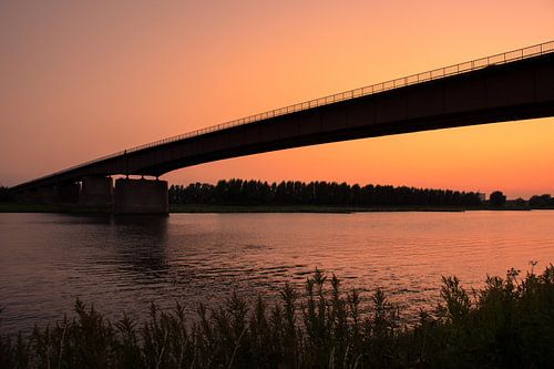 Zonsondergang brug Rhenen