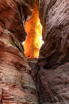 Das Felsenglühen - Ein Naturschauspiel auf dem Altschlossfelsen in Eppenbrunn im Pfälzerwald.
