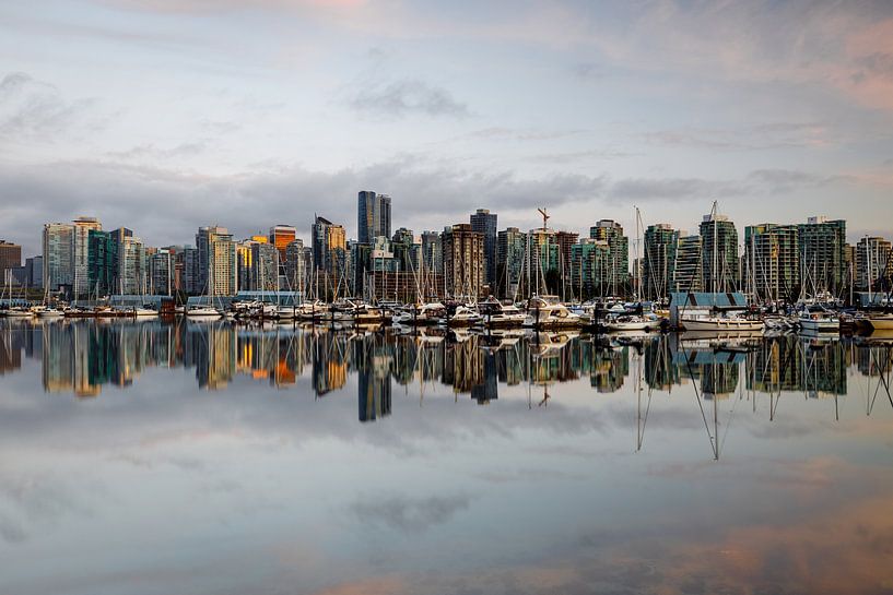 Die Skyline von Vancouver in Kanada von Roland Brack