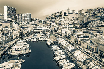 Port de pêche du Vallon des Auffes à Marseille - monochrome