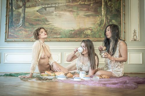 Roaring Morning: The Secret of the Night