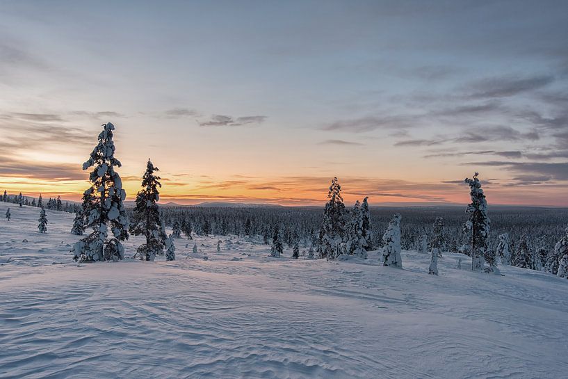 Lever de soleil en Finlande lapone par Robinotof