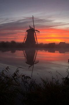 windmolens bij zonsopkomst van Andrea Ooms
