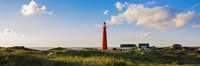 Zonnige kust vuurtoren Schiermonnikoog