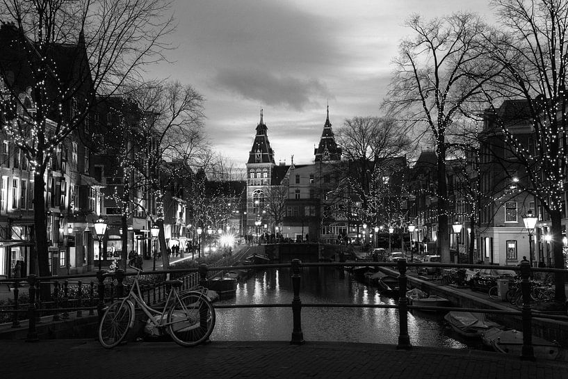 Amsterdam By Night by Walljar