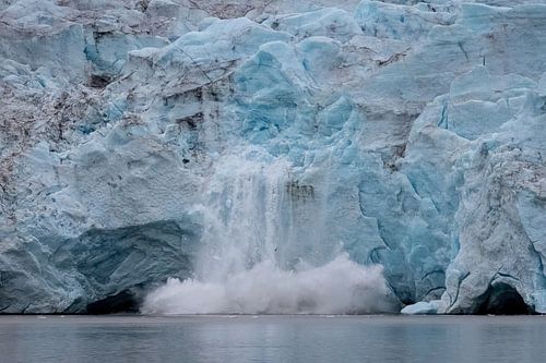 Svalbard - The Arctic Realm of Glaciers