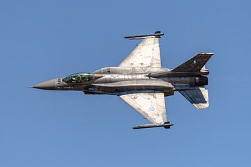 Greek Air Force's F-16 Demo Team Zeus. by Jaap van den Berg