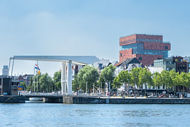 Kattendijkdok, Londenbrug und MAS von Kristof Leffelaer