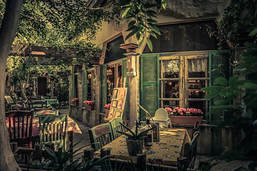 Eating out 5 out of 6