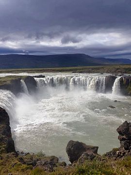 Waterval in Ijsland van Gert-Jan Siesling