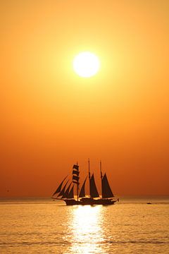 Three-peat ship on the horizon by On Your Wall