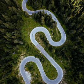 mountain roads von Joeri Swerts