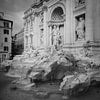 Italien im Quadrat schwarz und weiß, Rom - Trevi-Brunnen von Teun Ruijters