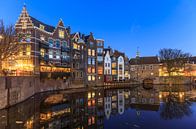 Delftshaven in Rotterdam tijdens het blauwe uurtje. van Claudio Duarte thumbnail
