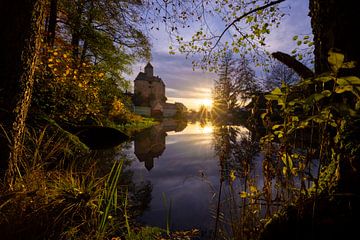 Falkenfels Castle in Bavaria in autumn in the last light