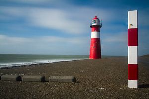 vuurtoren by Pieter limbeek