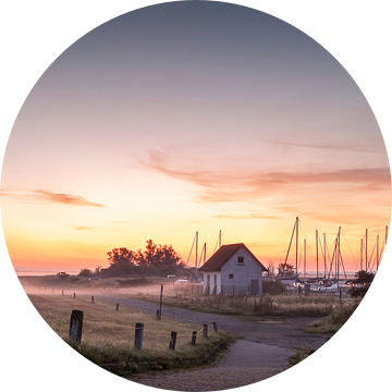 Schip en Zeil - Zonsopgang op Hiddensee van Stephan Schulz