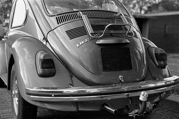 Volkswagen Beetle 1302 by Maikel Brands